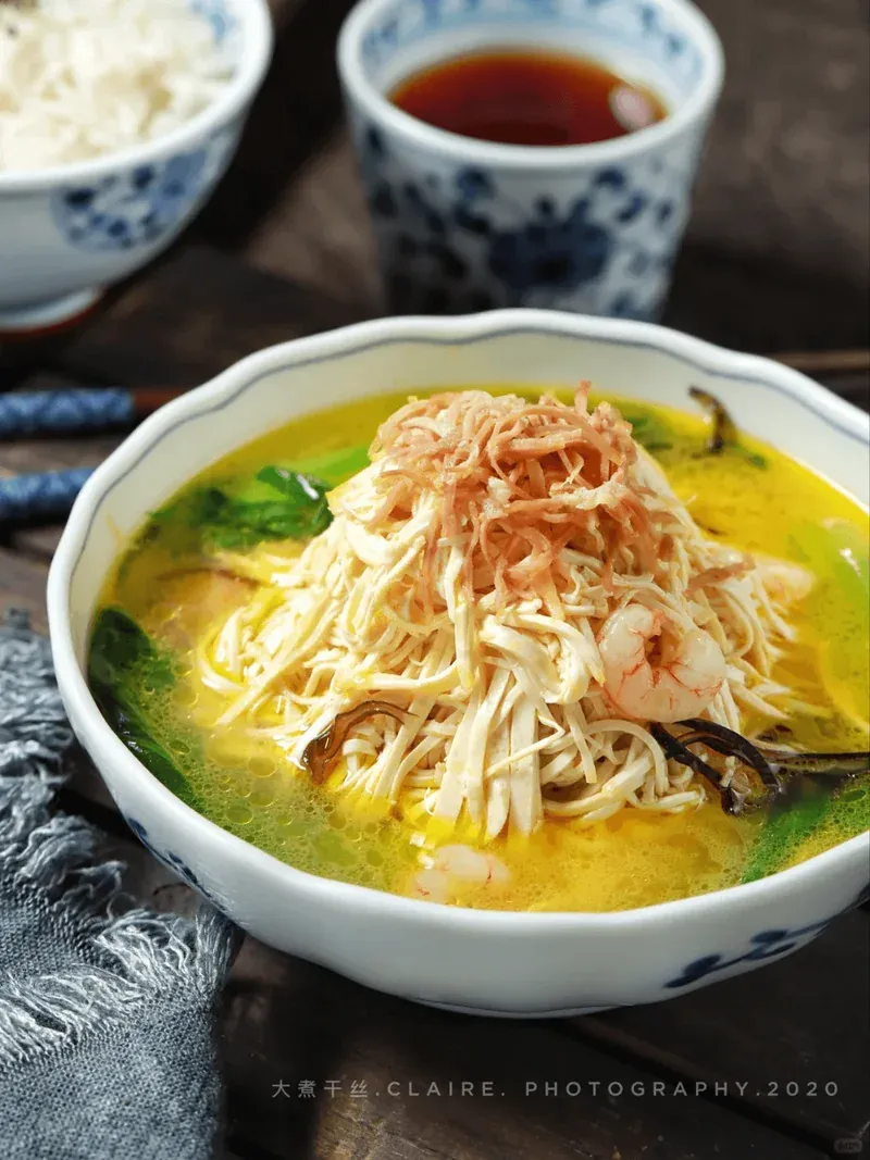 Mastering the Art of Huaiyang Cuisine: Shredded Tofu in Golden Harmony