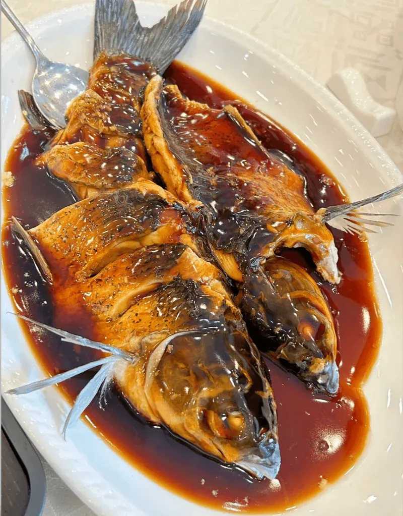 Savoring West Lake: The Art of Xi Hu Vinegar Fish