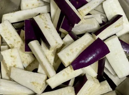 Eggplant Slicing